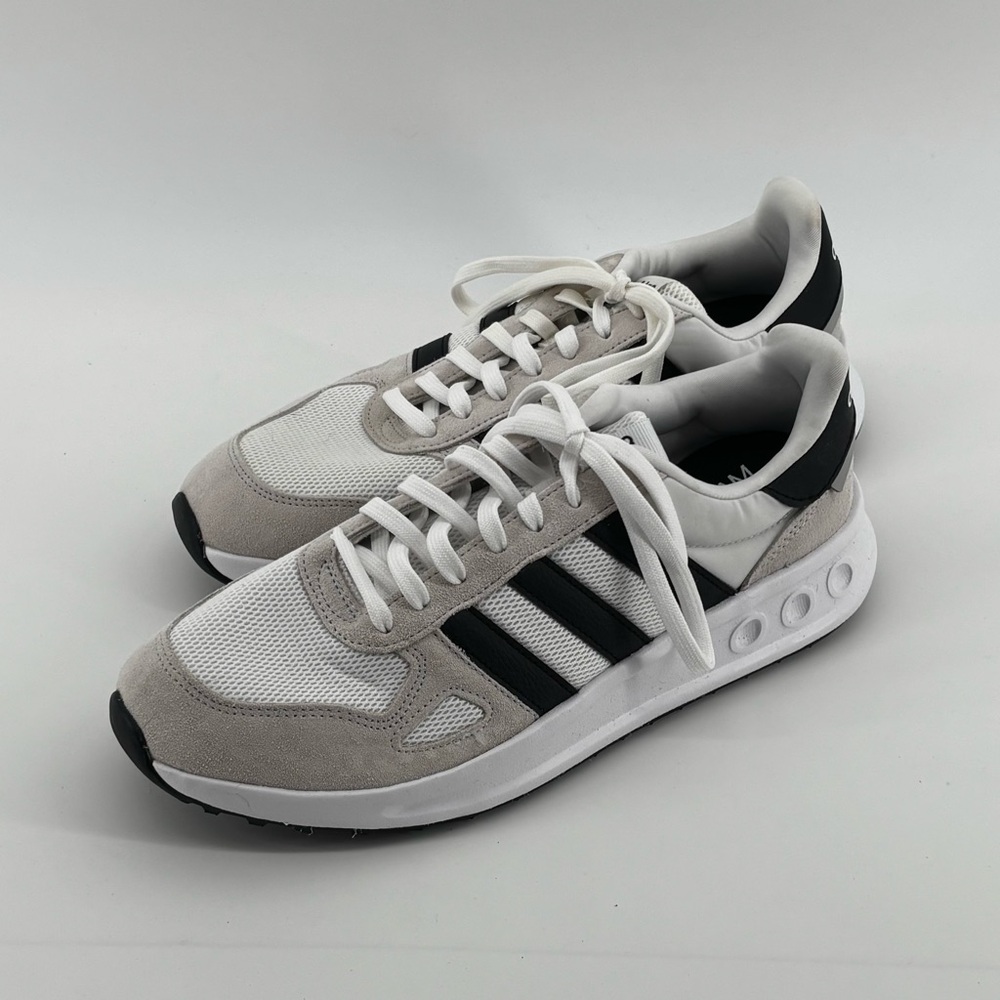 Adidas Mens Black/White Run 84 Sports‎ Shoes Size 10